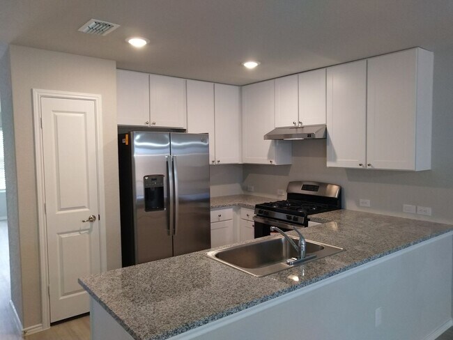Photo - Large 4BR/2BA Home in Southeast San Antonio