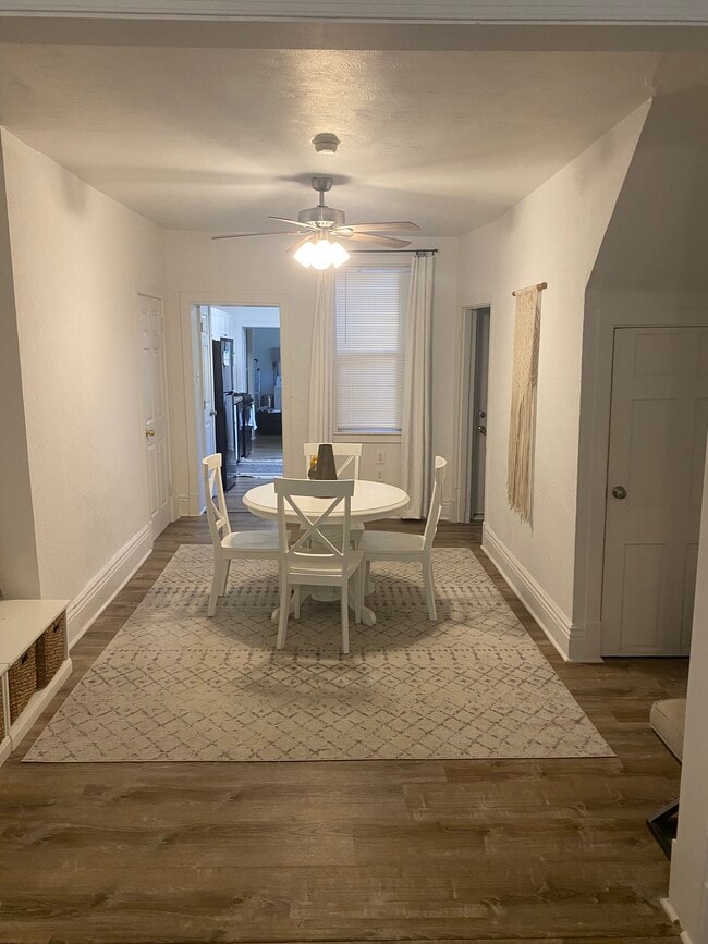 Photo - 2109 Jane St