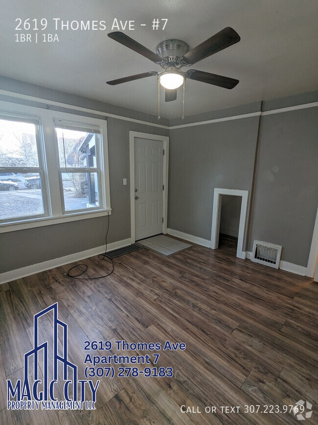 Building Photo - 2619 Thomes Ave Unit #7