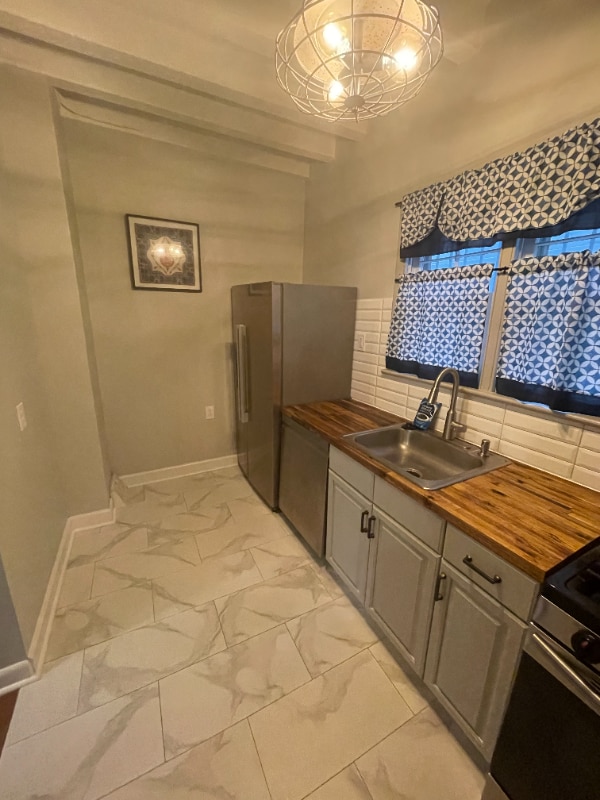 Photo - 1736 Rodman St