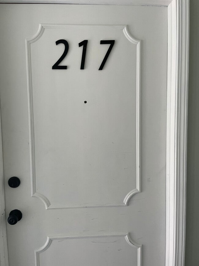 Photo - 4113 Telegraph Rd Unit B217