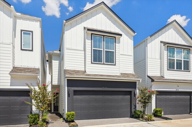 Building Photo - 8534 Adell Rose Ln