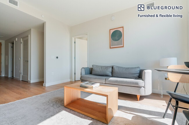 Photo - 1300 Yards Pl SE Unit FL2-ID1197