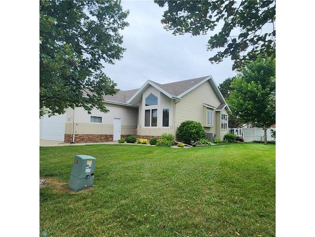 Building Photo - 1172 Eagle Park Dr S