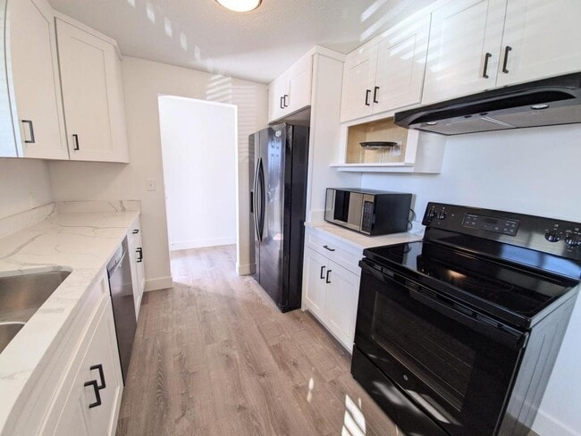 Photo - 134 N 925 E St
