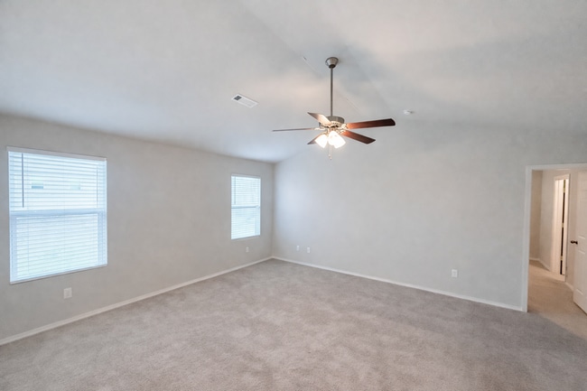 Photo - 3008 Emerald Pk Trl