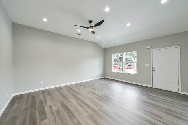 Photo - 3007 Bringhurst St