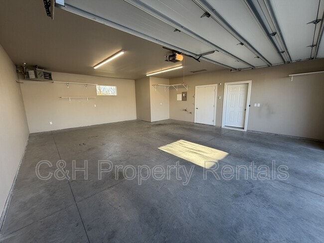 Photo - 1405 Harmony Ct