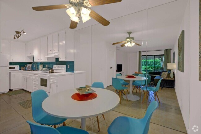 Building Photo - 680 N Ashurst Ct Unit 100 Rental