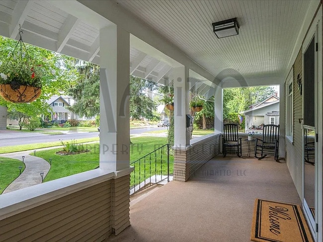 Photo - Stunning South Hill Home