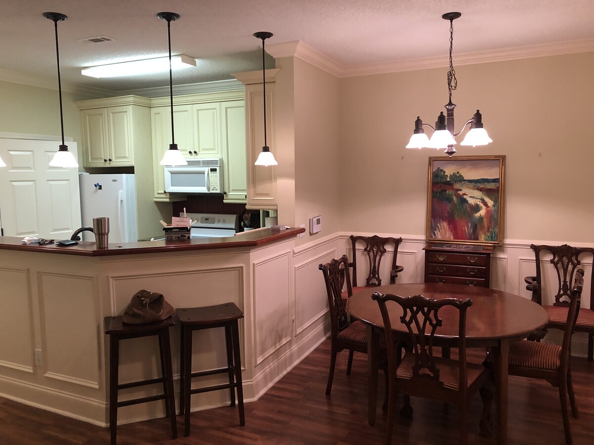 Kitchen / eating area - 100 Kensington Blvd Condo Unit westbury