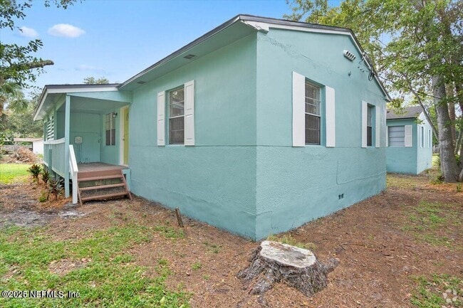 Building Photo - 83 Lewis St Rental