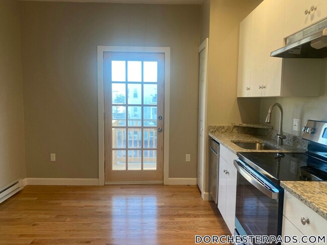 Photo - 1084 Dorchester Ave Unidad 2