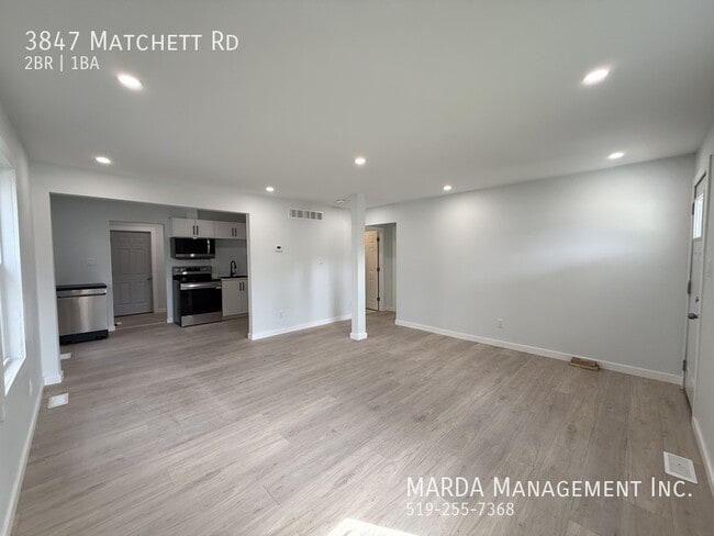 Photo - FULLY RENOVATED BUNGALOW 2 BED/1 BATH - WEST WINDSOR + UTILITIES