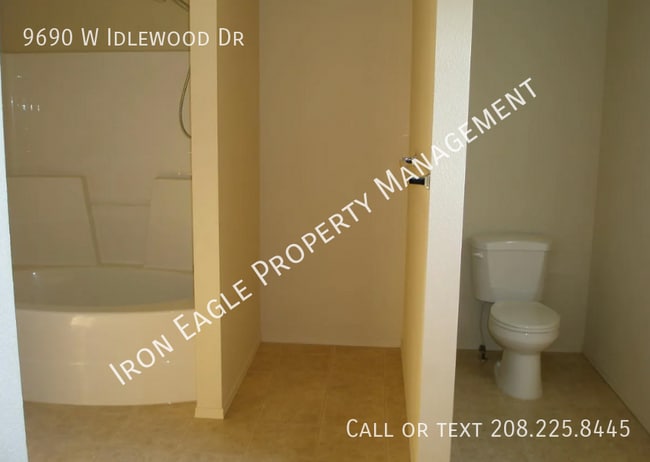 Photo - 9690 W Idlewood Dr