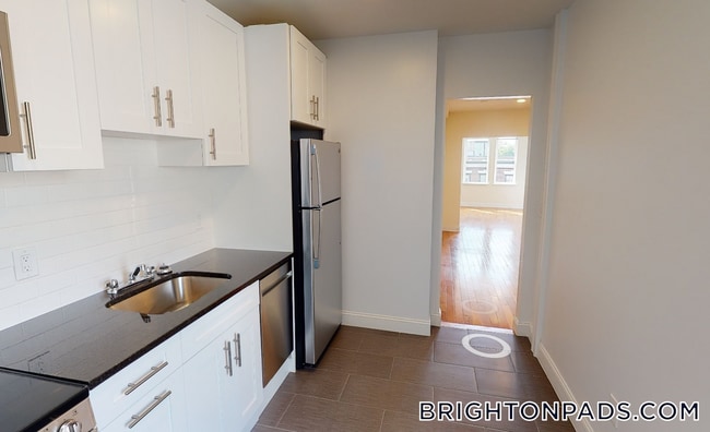 Photo - 123 Sutherland Rd Unidad L