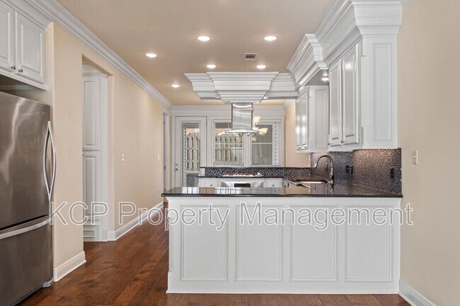 Photo - 17 Jeffrey Way