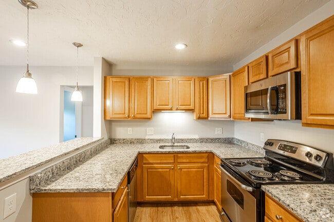 1BR, 1BA - 720SF - Kitchen