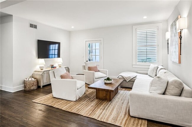 Building Photo - 68 Peachtree Memorial Dr NW Unit 68-1 Rental