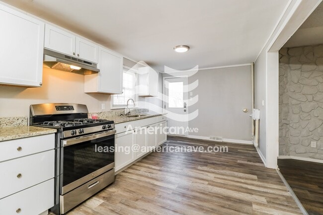 Photo - 1127 Williams St