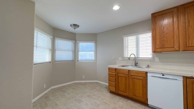 Photo - Spacious 1 Bdrm Guesthouse In the Heart Of Pacific Beach