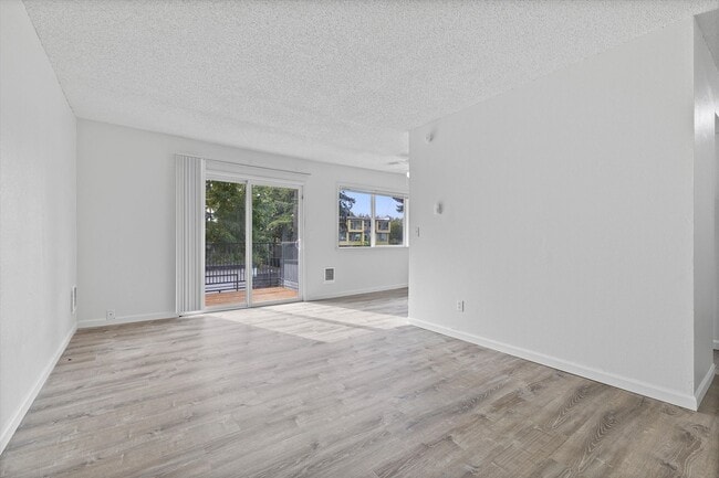 Photo - Treecrest 162nd