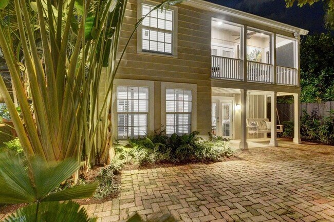 Photo - 235 Dyer Rd Unit Terrace