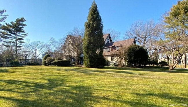 Photo - 940 Smith Ln