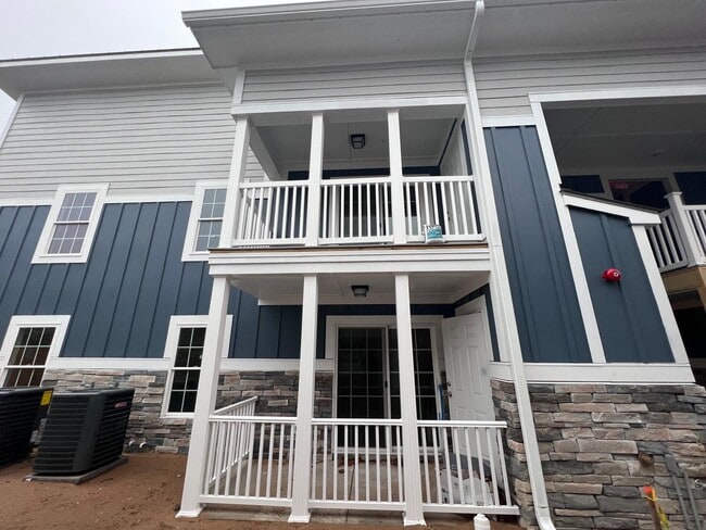 Building Photo - 7111 Porcher Dr