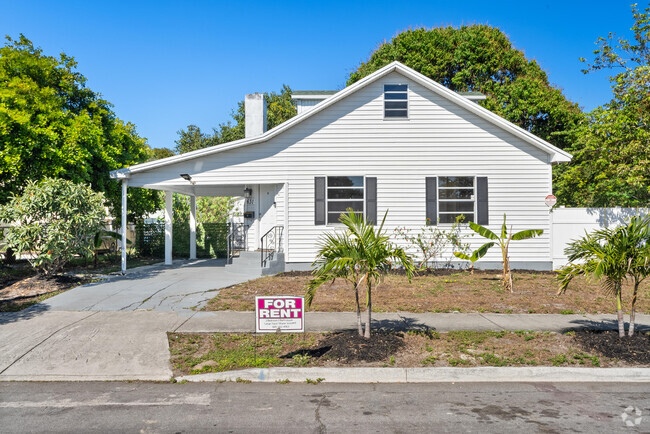 Building Photo - 631 46th St Rental