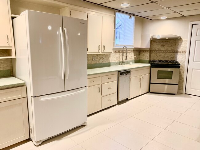 Photo - 67 W 5th St Unit G