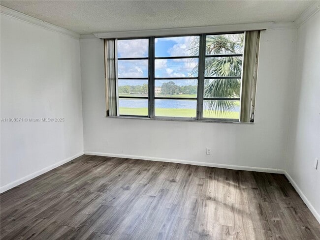 Photo - 3100 W Rolling Hills Cir Unit 310