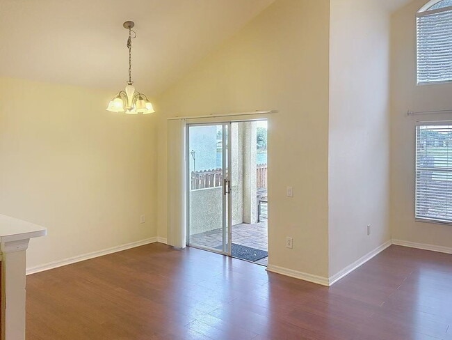 Photo - 12509 Lake Vista Dr