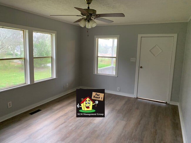 Photo - 24 Ragan Ave