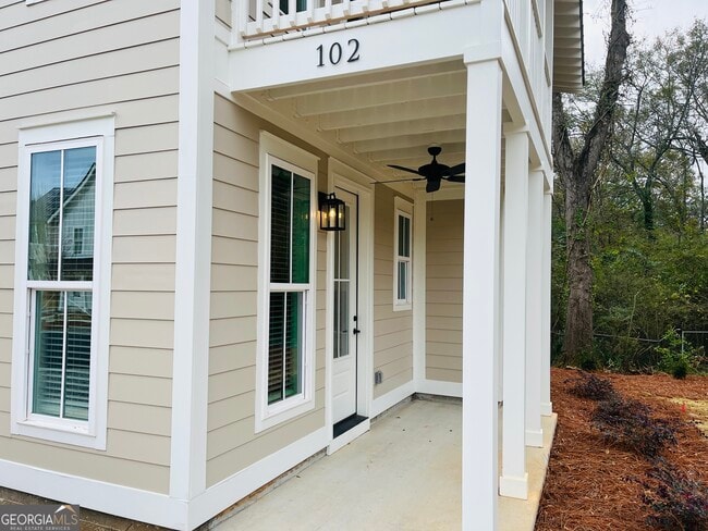 Photo - 102 Gardenia Ln