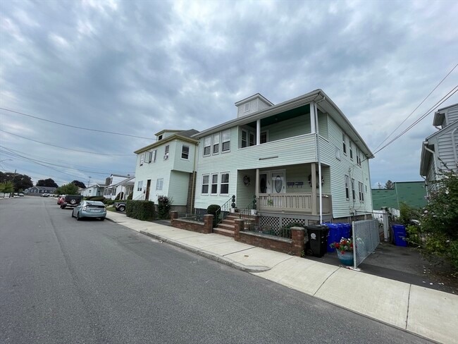 Photo - 25 Hanover St Unit 2