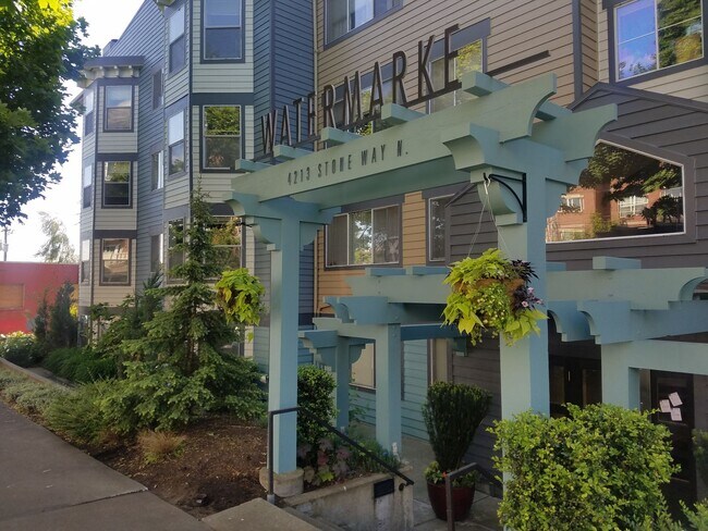 Photo - Watermarke Apts.