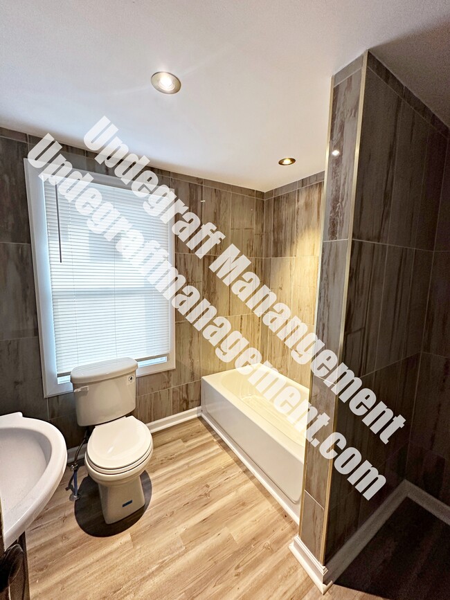 Photo - 174 Milton St