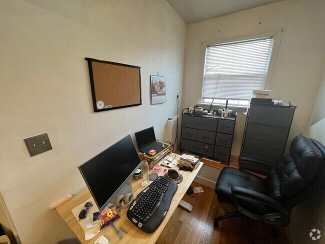 Building Photo - 639 Somerville Ave Unit 2 Rental