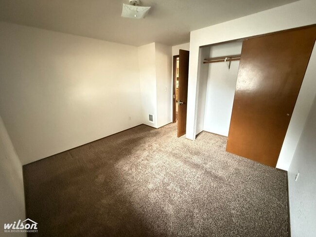 Photo - 409 S 49th Ave Unit B