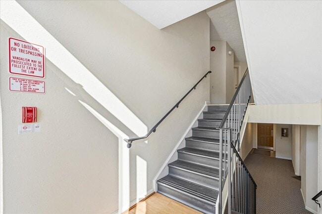 Photo - 819 Stratford Way Unit E