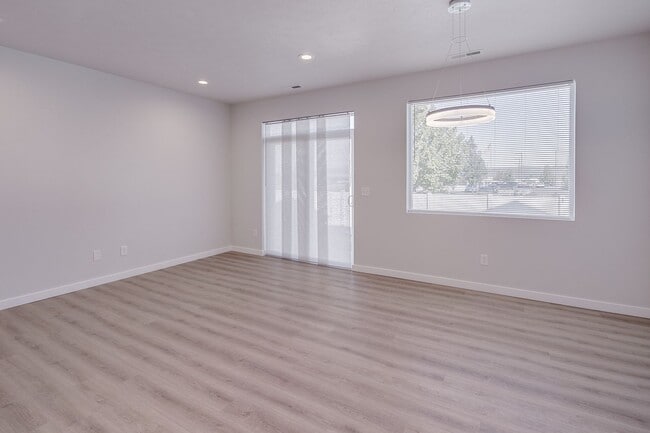 Photo - 7205 E Pacific Way Unidad #2