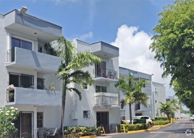 Building Photo - 2498 SW 17th Ave Unit Apartment in NE Grove