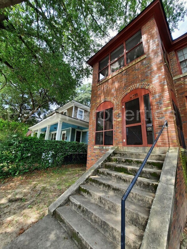 Photo - 2211-2213 Greene Street - Inside CoC - R11... Unit 2211