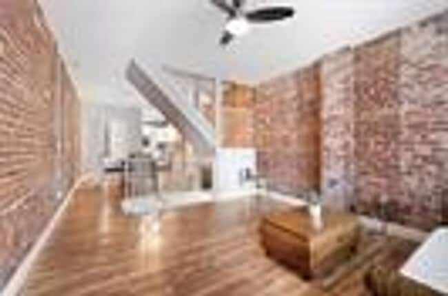 Photo - 516 Borland St