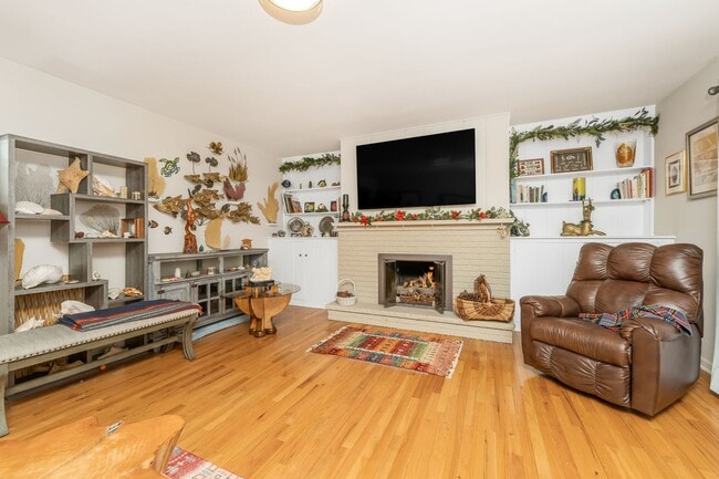 Photo - Four Bedroom Home in Portage