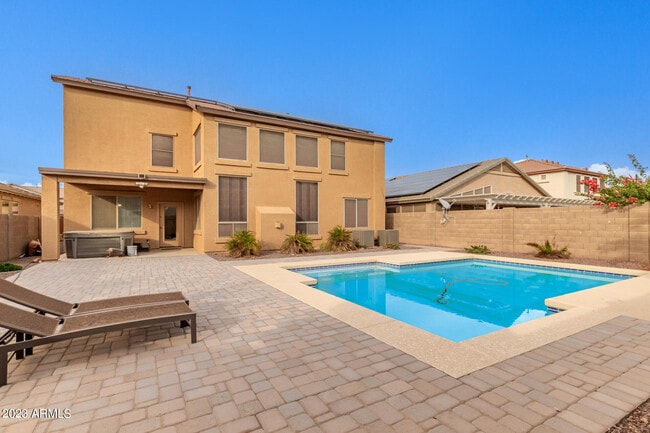 Building Photo - 40747 W Robbins Dr