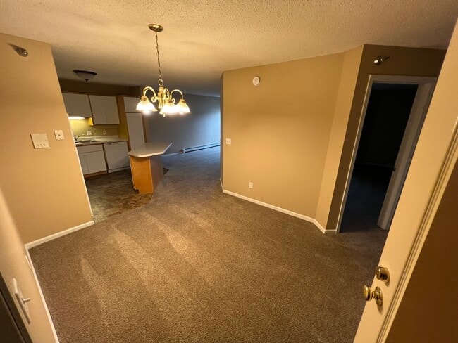 2 Bed 1 Bath - Meadowlawn Village