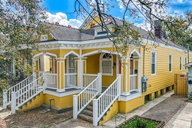 Photo - 2922 Banks St