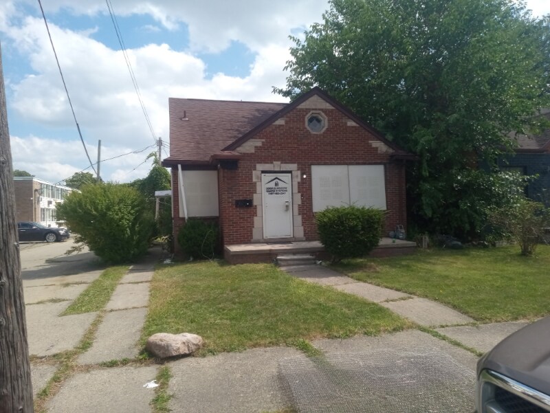 Photo - 18988 Algonac St Casa